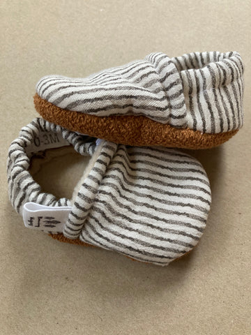 0-3 month linen stripe