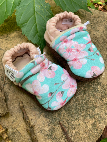 3-6 months cherry blossom moccs